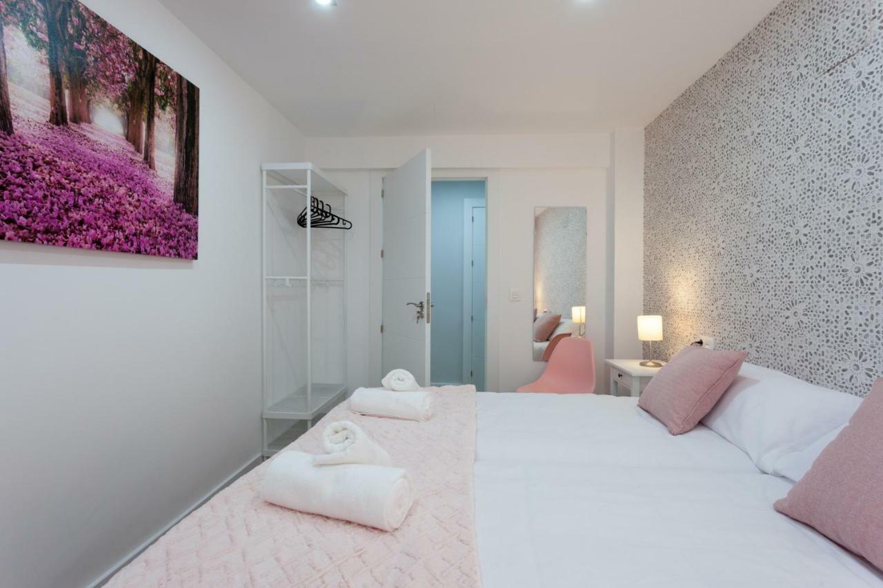 Apartamentos Reina Isabel Granada Esterno foto