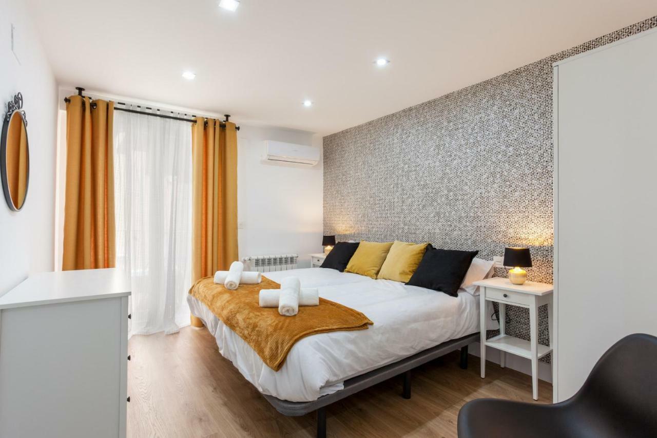 Apartamentos Reina Isabel Granada Esterno foto